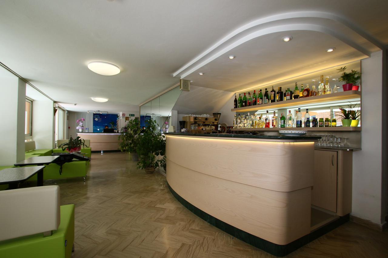 Hotel Tre Assi Rimini Exterior photo