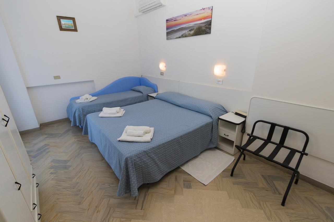 Hotel Tre Assi Rimini Exterior photo